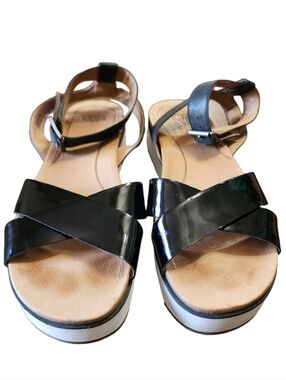 UGG Black Platform Ankle Strap Sandals 9.5